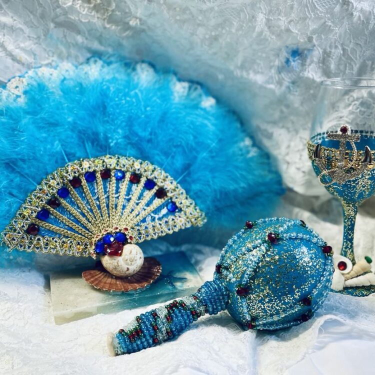 Set for Yemaya Asesu Ashaba/Set para Yemaya Asesu Ashaba